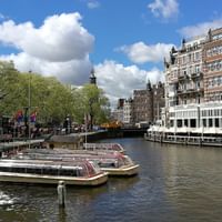 Radreise Fahrradtour Urlaub Europa Niederlande Holland Amsterdam Kanal Gracht Brücke