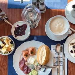 Emsradweg Hotel Conti Frühstück