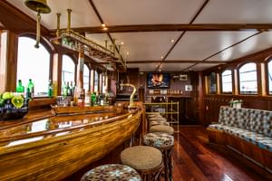 MS Mare fan Fryslan bar