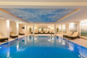 Elberadweg Maritim Hotel Pool
