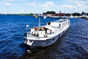 MS Flora dock