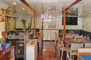 Schiff MS Azimut
