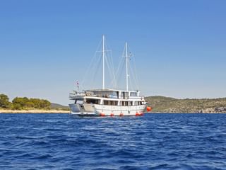 Segelschiff MS Azimut