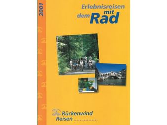 Titelseite des Rückenwind Radreisen Katalogs 2001 mit Radfahrern auf Waldweg und Rialtobrücke in Venedig auf gelbem Hintergrund.