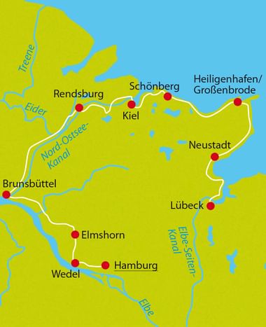 Karte mit Radroute durch Norddeutschland mit markierten Städten wie Hamburg, Lübeck, Kiel und Brunsbüttel entlang von Flüssen und Kanälen.