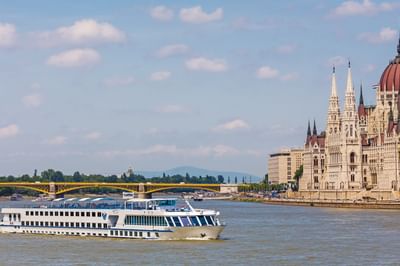Donau Rad und Schiff Budapest