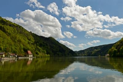 Rad und Schiff Donau