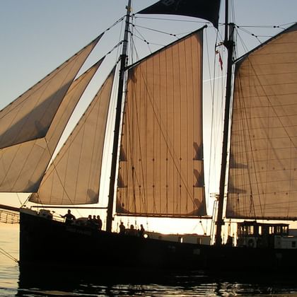 Sailing boat