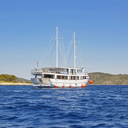 Segelschiff MS Azimut