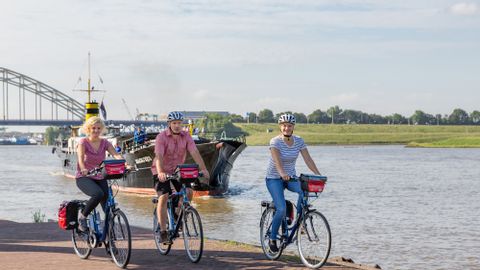Boat and bike Netherlands
