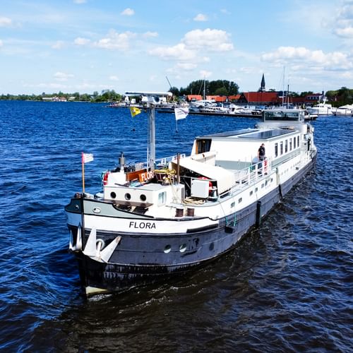 MS Flora dock